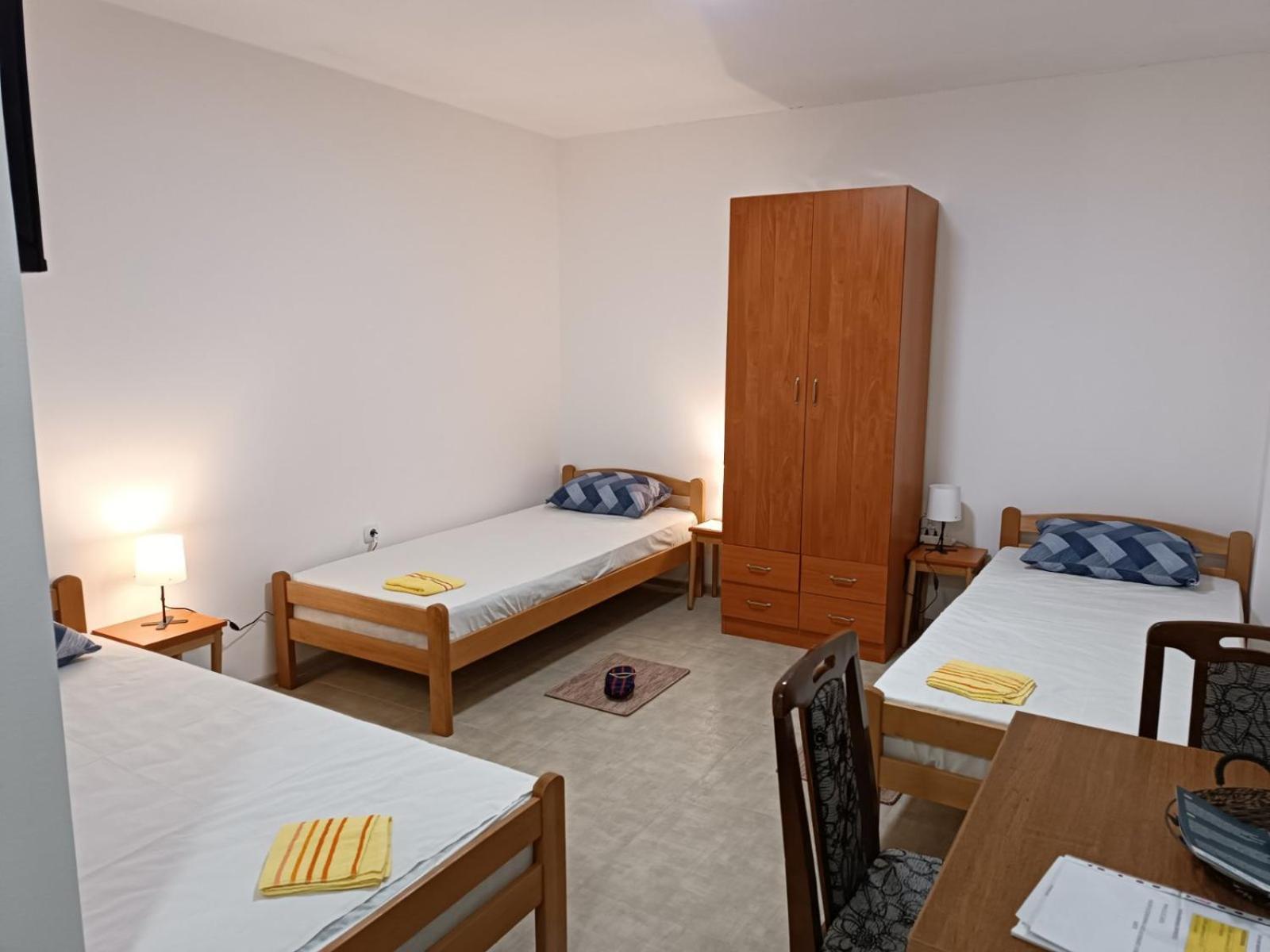Adamovic Apartamento Pirot Exterior foto