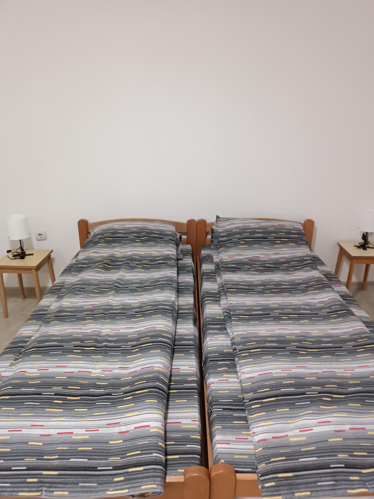 Adamovic Apartamento Pirot Exterior foto